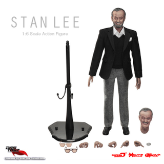 Illustration for article titled The First-Ever 1:6 Stan Lee Figure Is Equal Parts Amazing And Terrifying